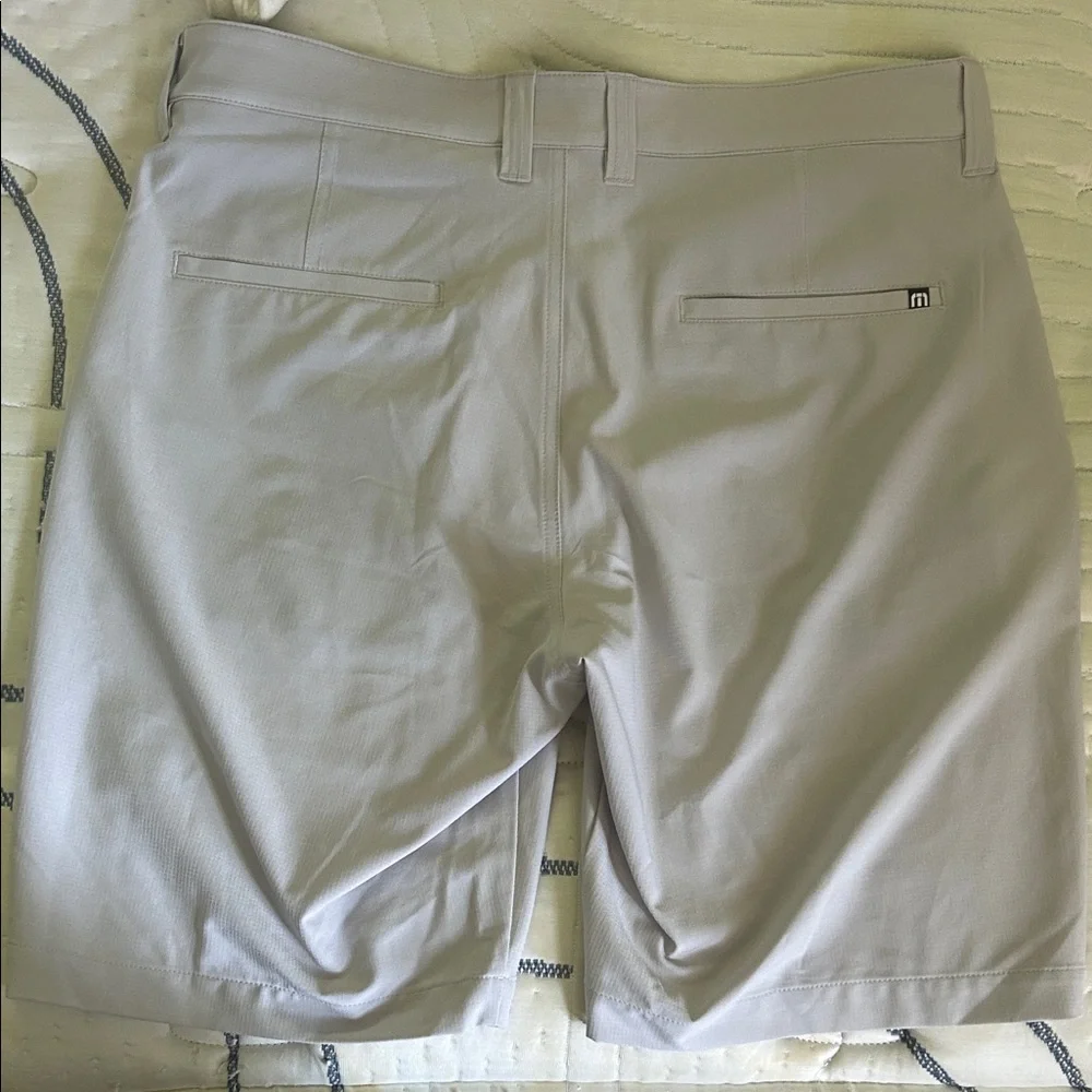 Travis Mathew Men's Starnes Stretch Performance Shorts size 32W